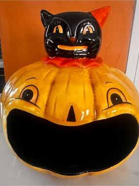 Johanna Parker Pumpkin Black Cat Jack Big Mouth Candy Bowl NEW 2026 Halloween